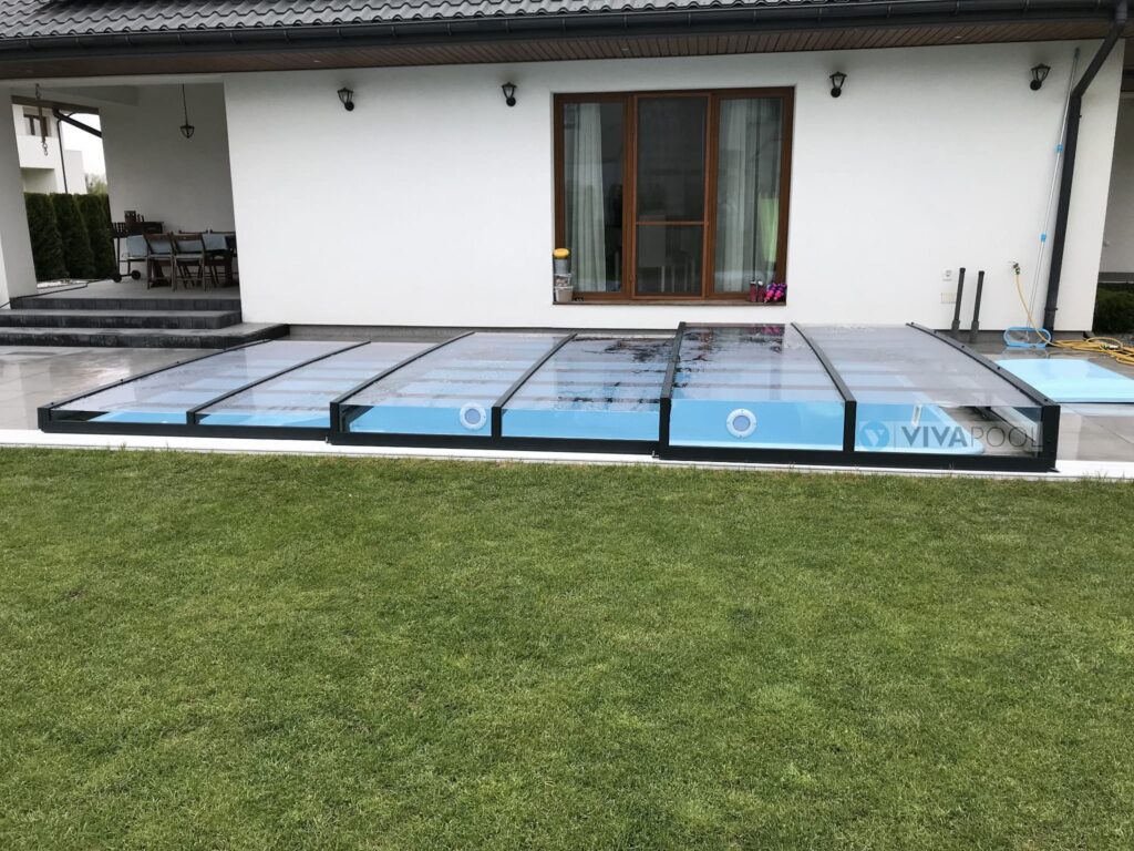 Nowoczesne zadaszenie 7,75 x 3,50 x 0,50 na basen PRESTIGE R1 z jedną szyną PC lity MOCNE
