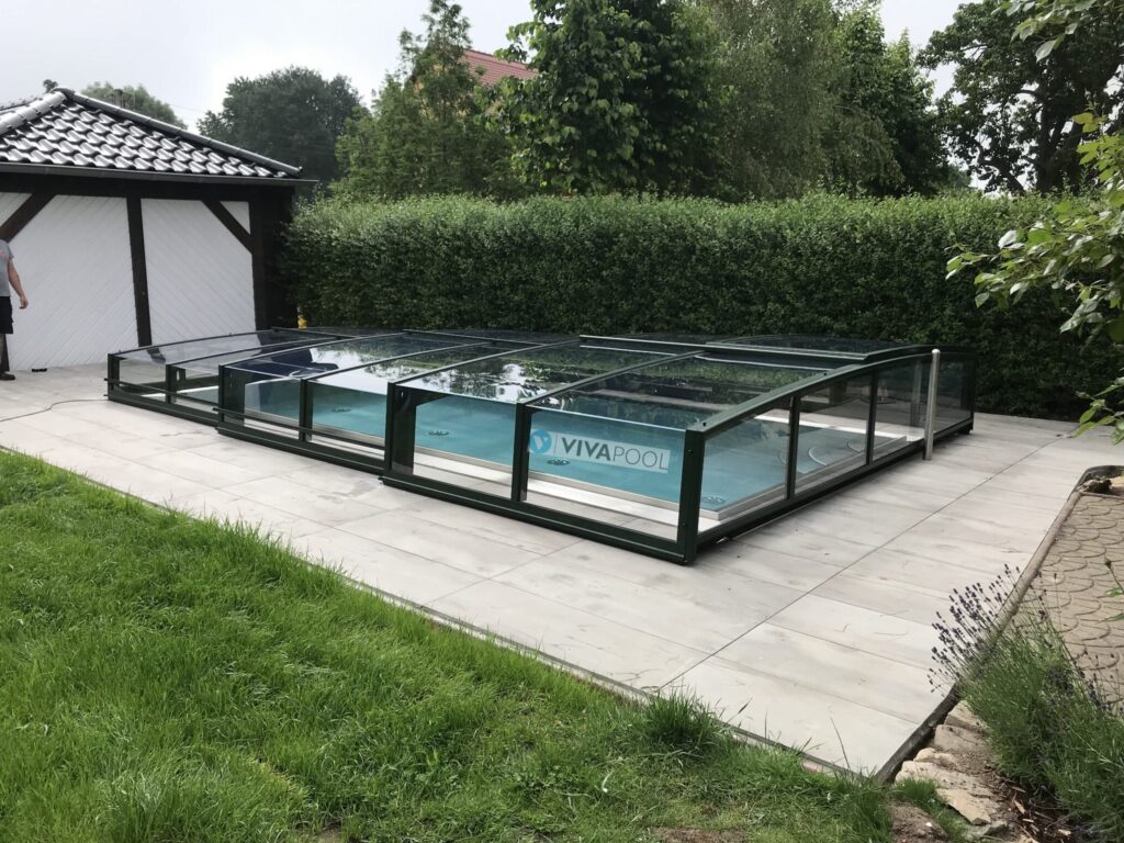 Zadaszenie basenowe 12,83 x 5,00 x 0,80 eleganckie PRESTIGE R1 z jedną prowadnicą PC lity