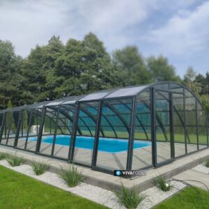 Eleganckie zadaszenie na basen wysokie OPTIMA I 10,90 x 5,20 x 2,30 poliwęglan lity wysoka pokrywa basenowa ANTRACYT