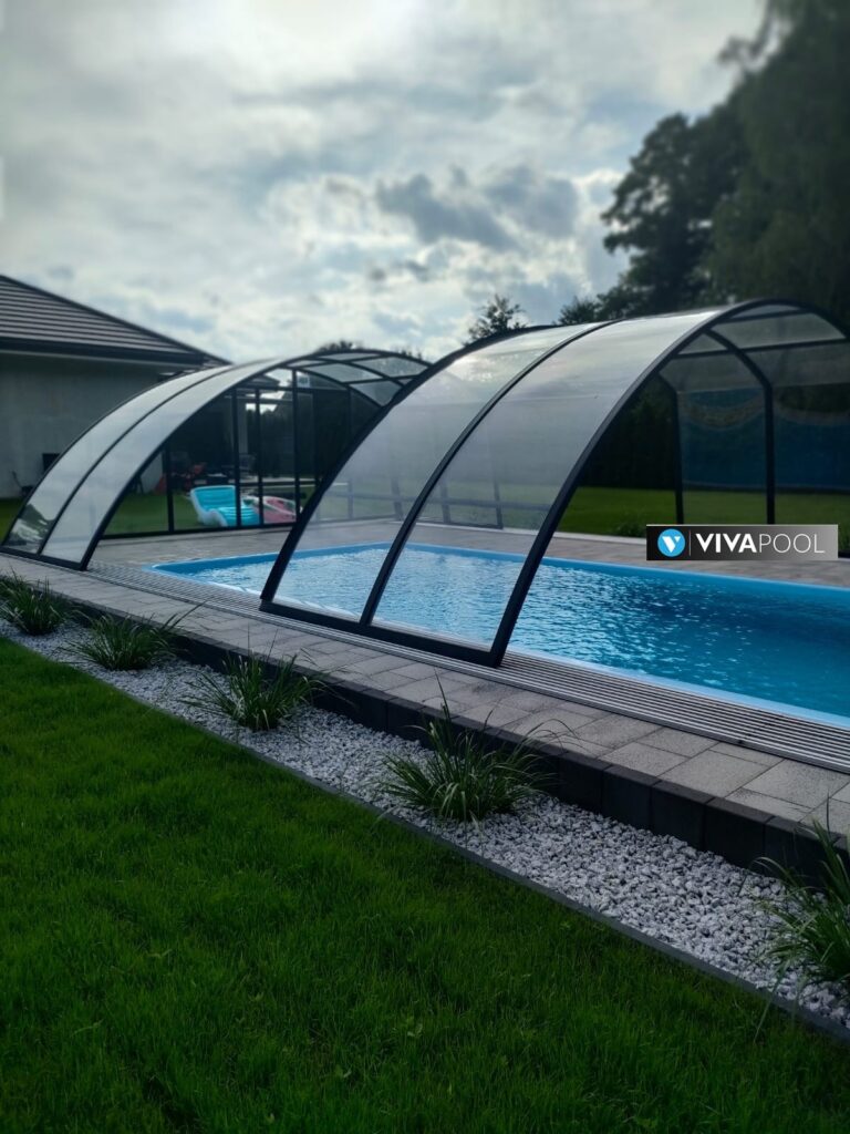 Eleganckie zadaszenie na basen wysokie OPTIMA I 10,90 x 5,20 x 2,30 poliwęglan lity wysoka pokrywa basenowa ANTRACYT
