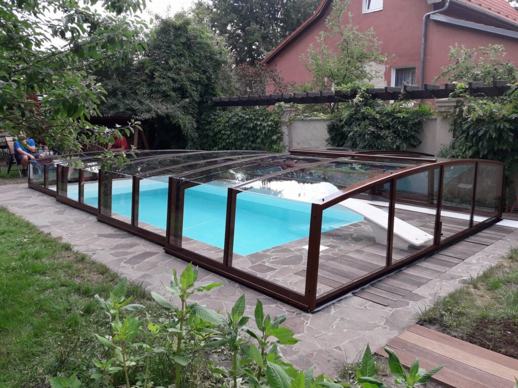 Nowoczesne zadaszenie 10,83 x 4,75 x 0,80 na basen CASABLANCA R1 z jedną szyną poliwęglan lity