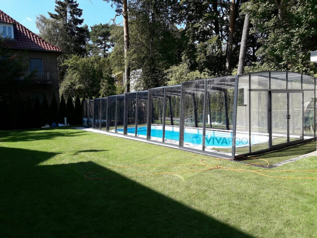 Eleganckie zadaszenie 12,83 x 5,50 x 2,50 basenowe wysokie CASABLANCA XL poliwęglan lity pokrywa basenowa hala basenowa